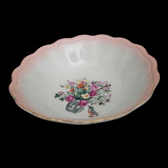 Vintage Made in Japan Porcelain Bowl Pink Scalloped Edge Floral Vase Design 5" - Picture 1 of 3